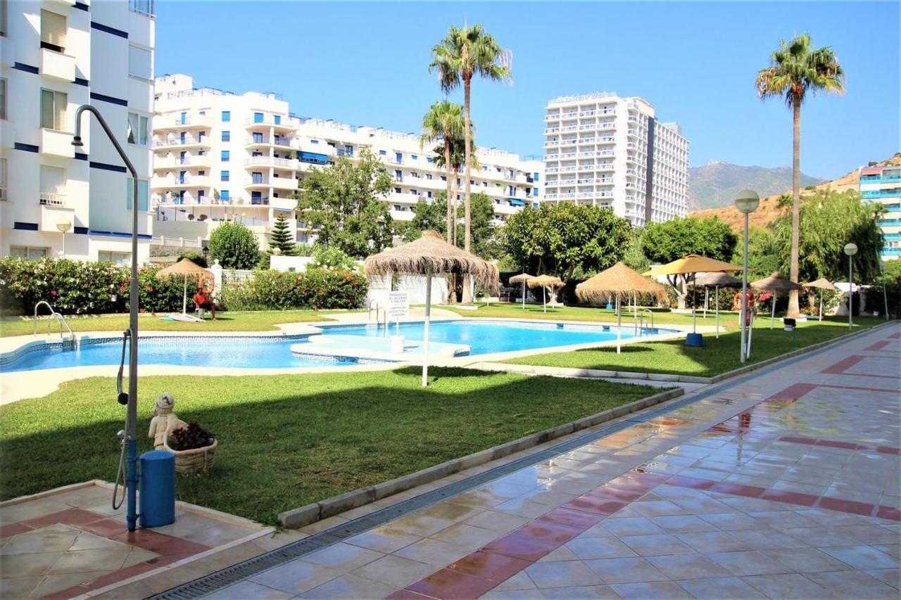 Victoria Luxury Beachfront Apartment In Benalmadena Costa Exterior photo