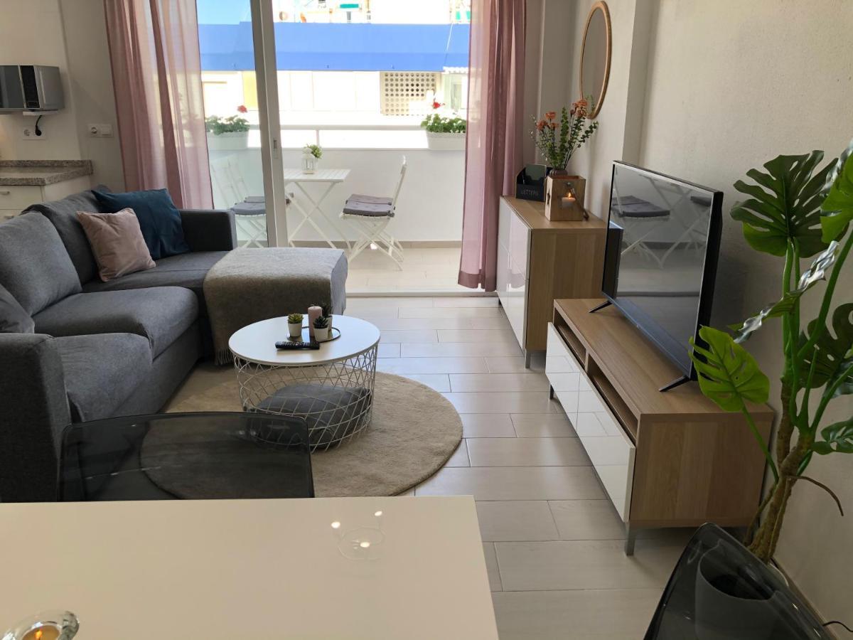 Victoria Luxury Beachfront Apartment In Benalmadena Costa Exterior photo
