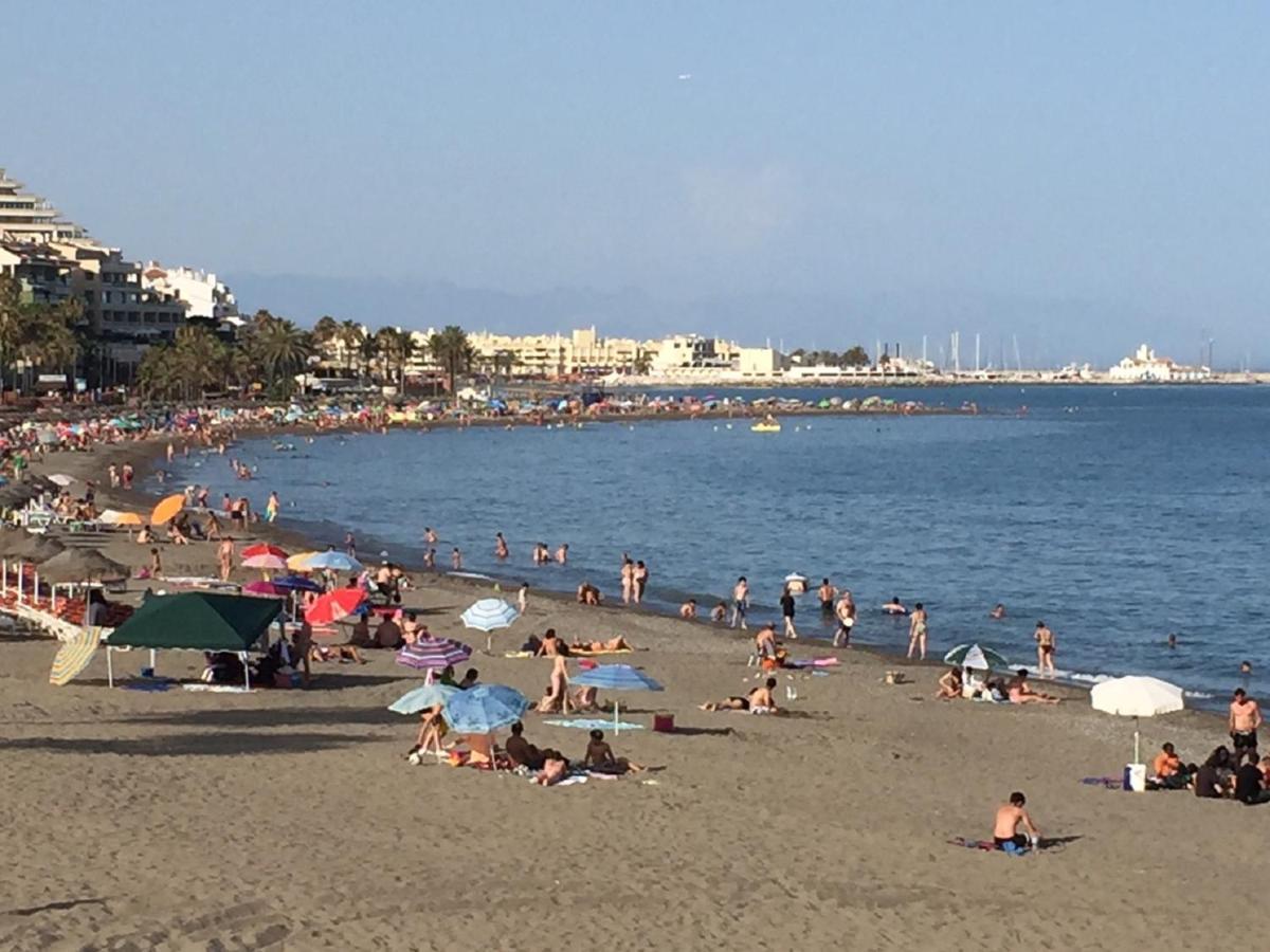 Victoria Luxury Beachfront Apartment In Benalmadena Costa Exterior photo